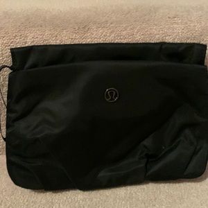 Lululemon small pouch